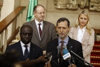 Le Commandant des Forces de l’ONUCI, le Directeur Général pour l’Afrique à l’Union Européenne, le vice-ministre des Affaires Etrangères de la République de Corée et le Représentant Spécial du Secrétaire Général de l’ONU en Côte d’Ivoire, reçus en audience par le Chef de l’Etat